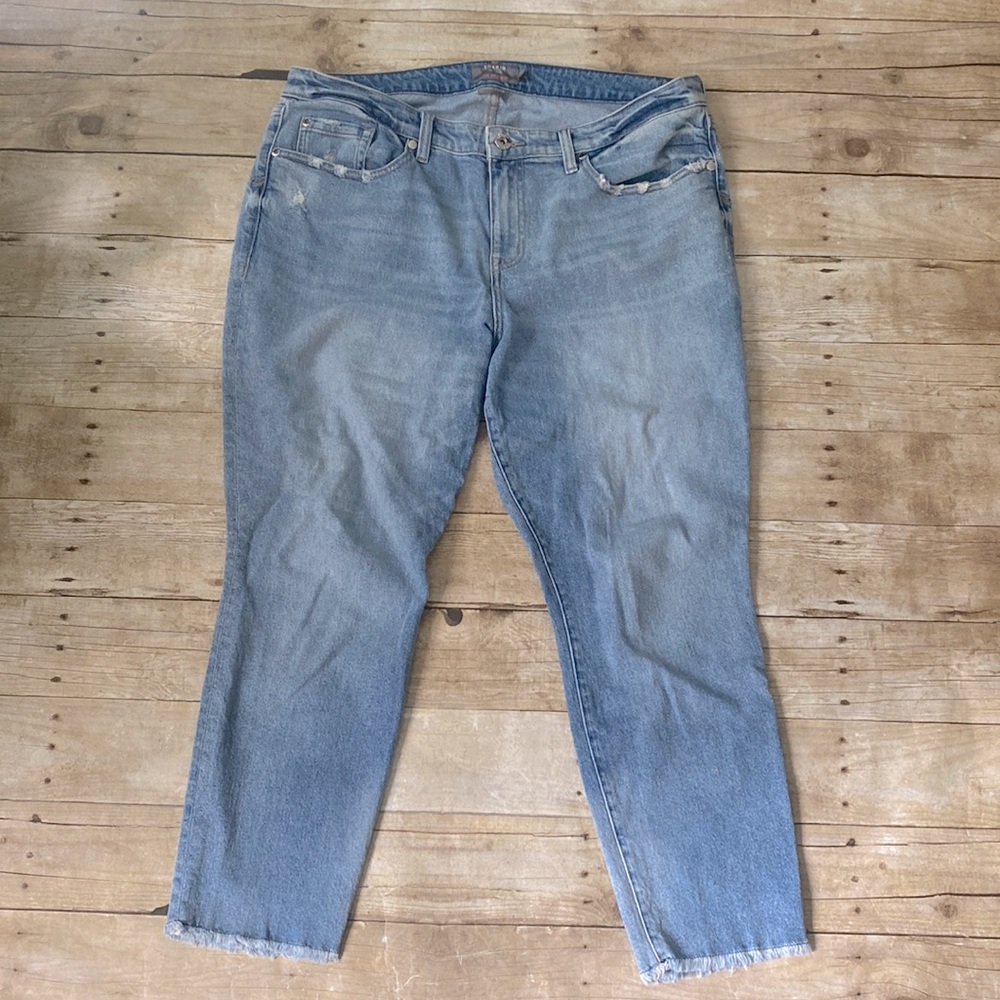 Torrid Mom Vintage Stretch High Rise Jean size 14R